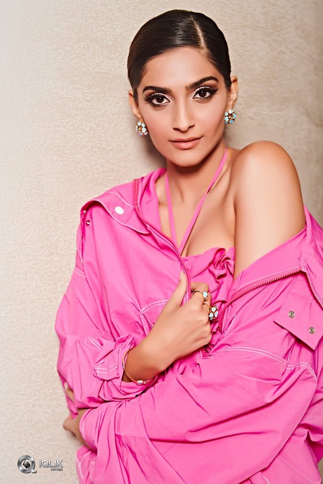 Sonam-Kapoor